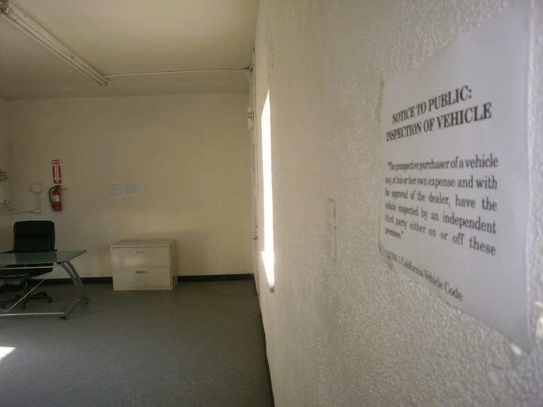 More Photos Of 312 W Rosecrans Ave, Compton Freestanding For Lease