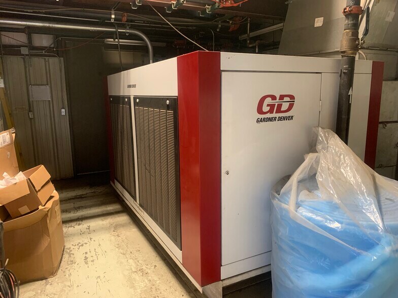 More Photos Of 331 Graham Rd, Imlay City Manufacturing For Lease