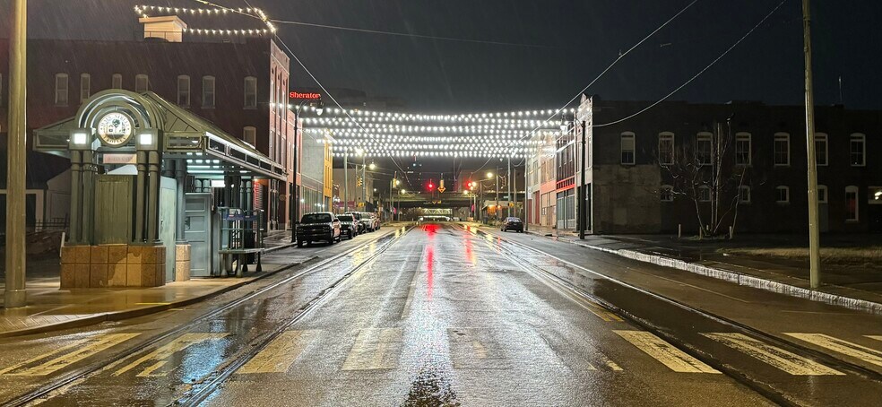 More Photos Of 358 Main St, Memphis Storefront Retail Residential For Lease