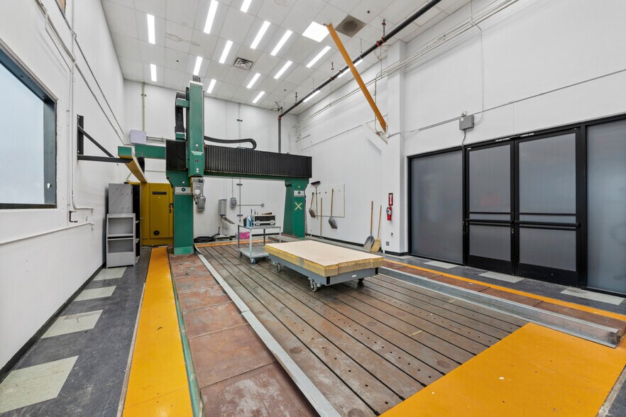 More Photos Of 9800 Campus Point Dr, San Diego Flex For Lease