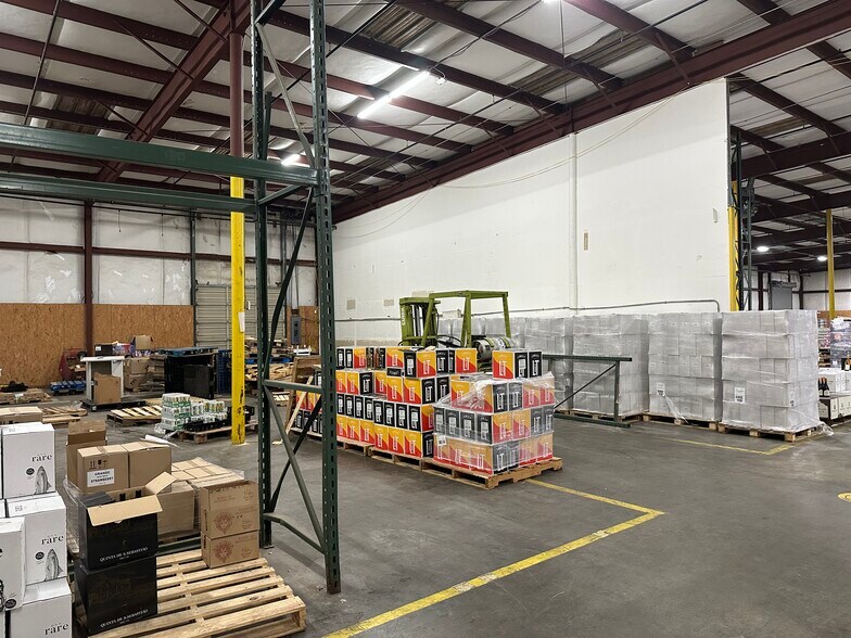 More Photos Of 1135 Walter Price Dr, Cayce Warehouse For Lease