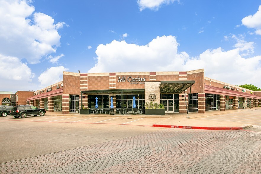 More Photos Of 110 W Sandy Lake Rd, Coppell General Retail For Lease
