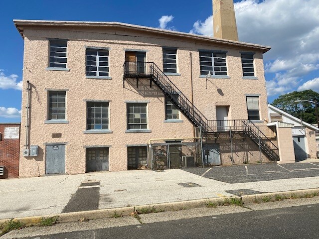 Primary Photo Of 411 S 6th St, Vineland Manufacturing For Sale