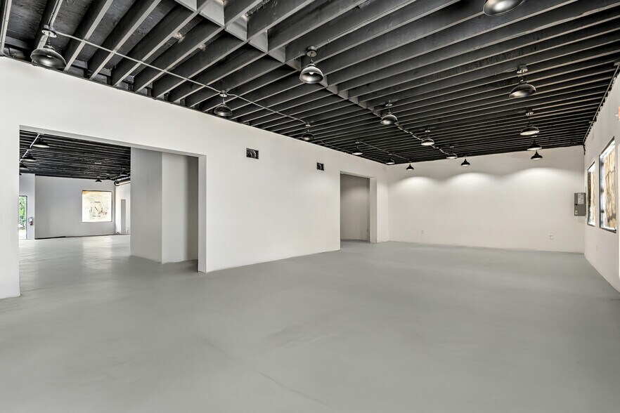 More Photos Of 1200 Kings Ave, Jacksonville Freestanding For Lease