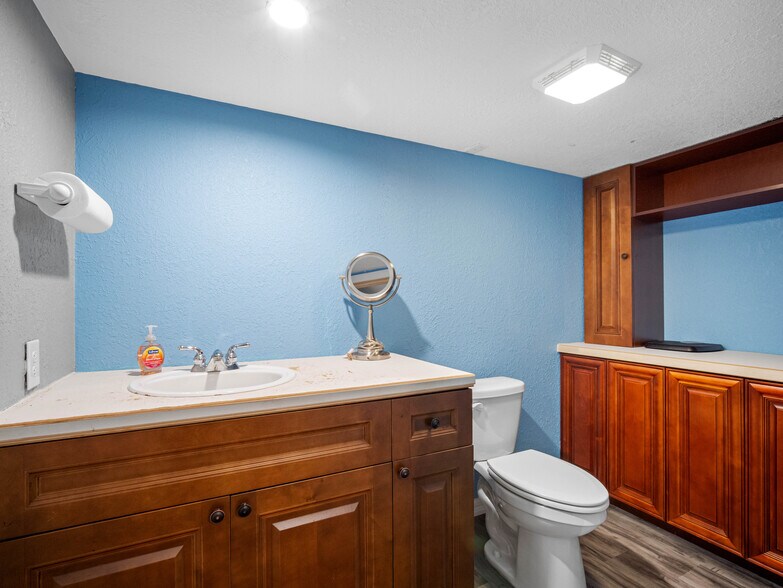 More Photos Of 16299 Cortez Blvd, Brooksville Industrial For Sale