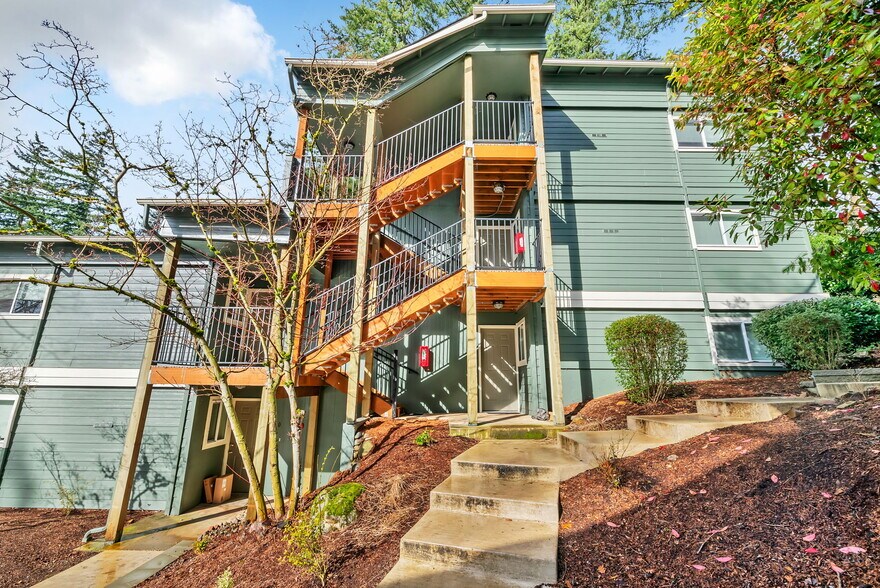 More Photos Of 4082 Commercial St SE, Salem Apartments For Sale