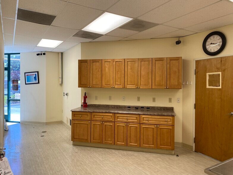 More Photos Of 820 Willow St, San Jose Unknown For Lease