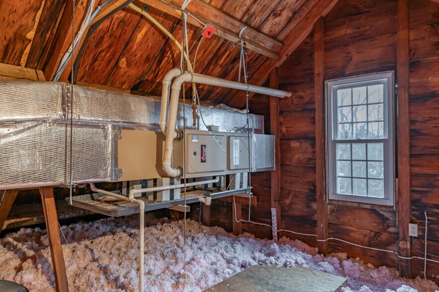 More Photos Of 2 Ash St, Hollis Office For Sale