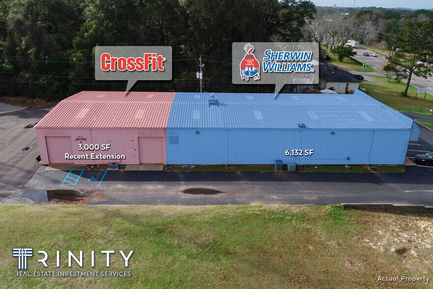 More Photos Of 6901 Moffett Rd, Mobile Showroom For Lease