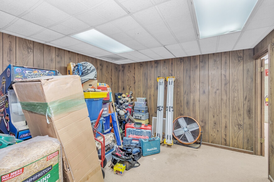 More Photos Of 1827 Killingsworth Rd, Augusta Warehouse For Lease