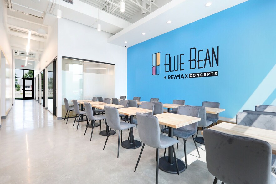 More Photos Of NW 62nd & Merle Hay Rd, Johnston Coworking Space
