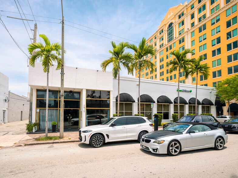More Photos Of 2415 Ponce de Leon Blvd, Coral Gables Restaurant For Lease