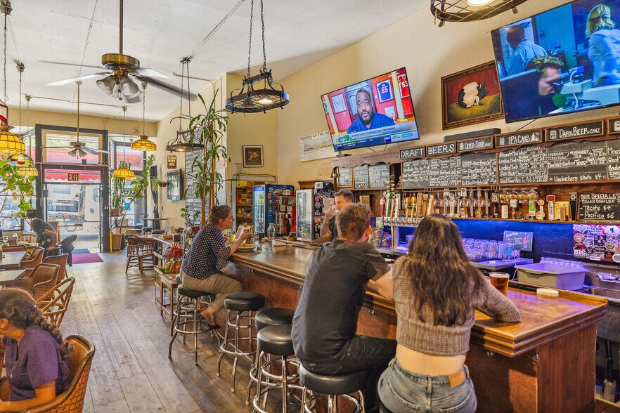 More Photos Of 423-433 S Van Ness Ave, San Francisco Apartments For Sale