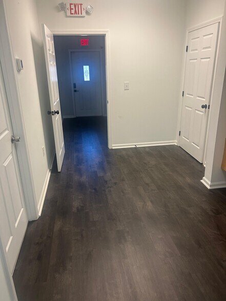 More Photos Of 530 Highland Station Dr, Suwanee Medical For Lease