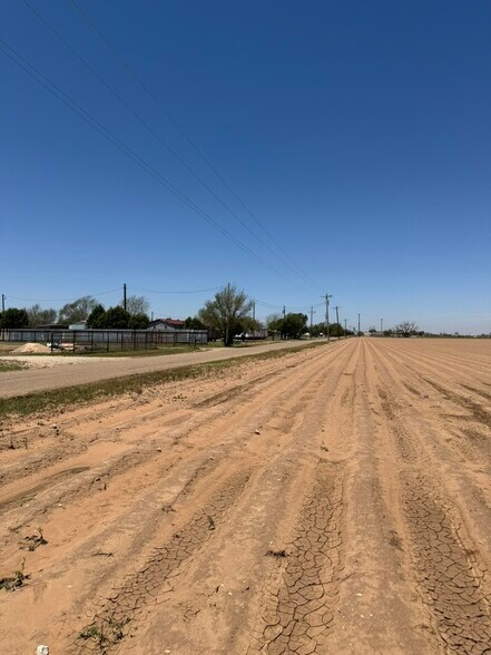 Primary Photo Of E Ellis St., Levelland Land For Sale