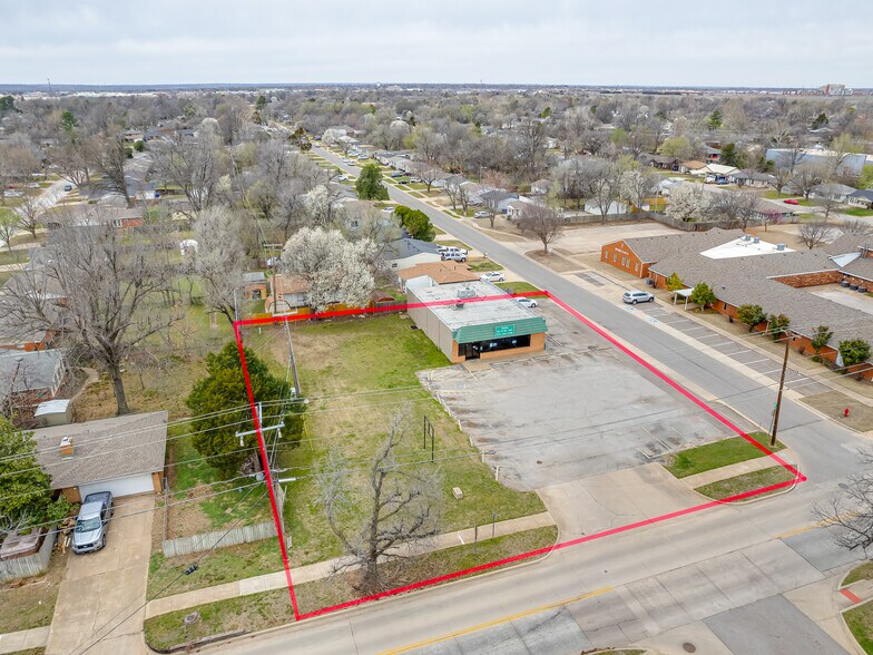 Primary Photo Of 430 N Berry Rd, Norman Medical For Sale