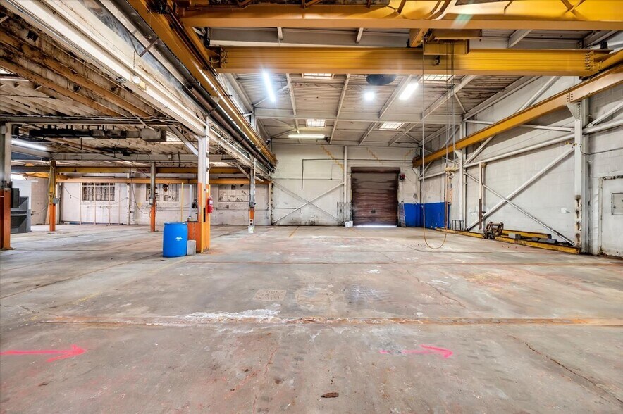 More Photos Of 8820 Lyndon St, Detroit Manufacturing For Sale