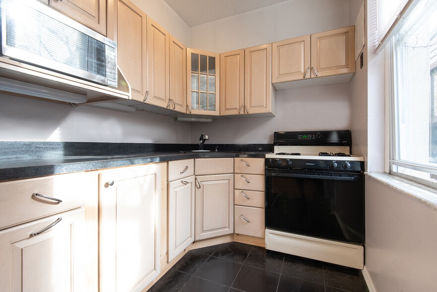 More Photos Of 188 N 8th St, Brooklyn Apartments For Sale