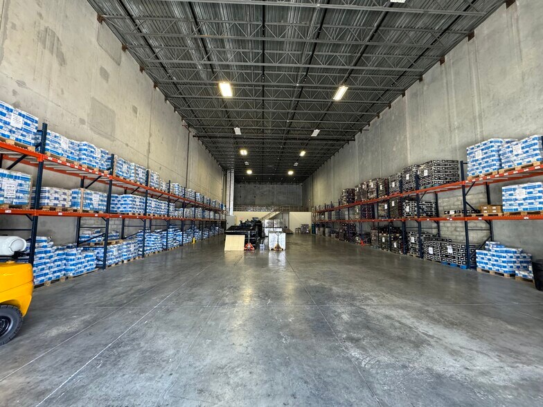 More Photos Of 8565 W 44th Ave, Hialeah Warehouse For Sale