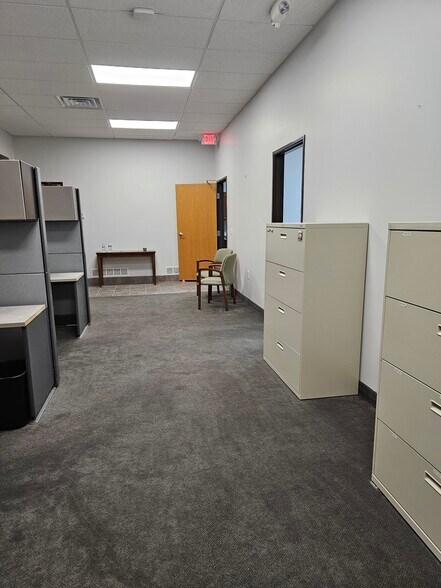 More Photos Of 7950-7994 N Lilley Rd, Canton Township Serviced Offices For Lease