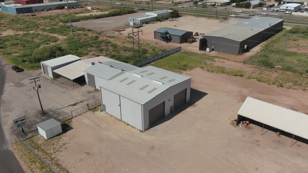 More Photos Of 3351 Westover Dr, Odessa Service For Lease