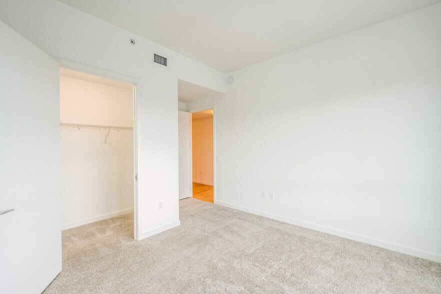 More Photos Of 100 Grand Ave, Oakland Apartments For Lease