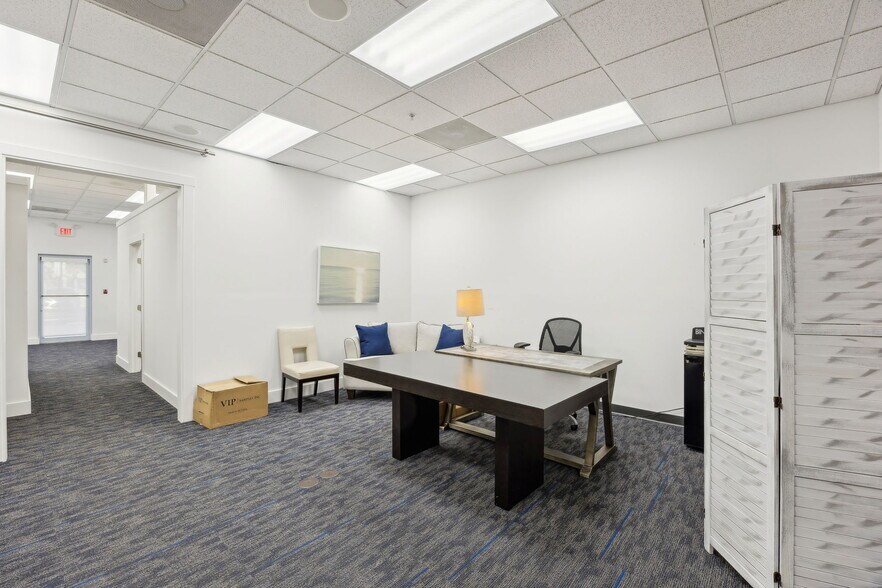 More Photos Of 961687 Gateway Blvd, Fernandina Beach Medical For Sale