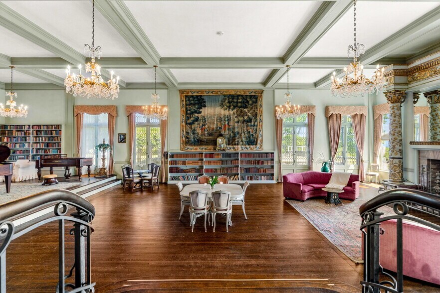 More Photos Of 4 Windmill Hill rd, Dublin Specialty For Sale