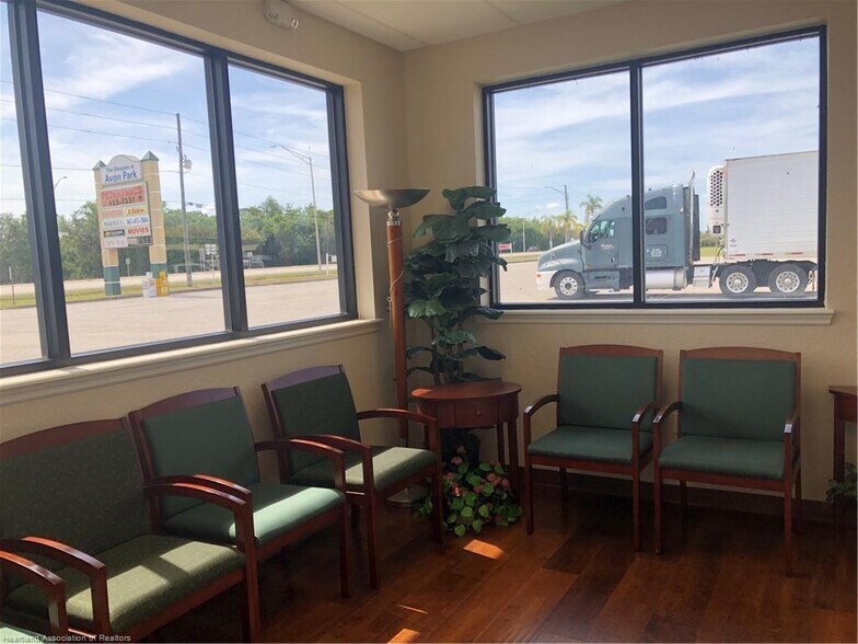 More Photos Of 1659 US Highway 27 N, Avon Park Medical For Sale
