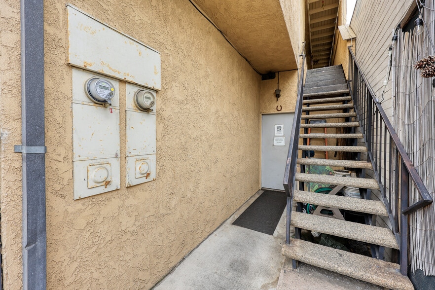 More Photos Of 5712-5714 Lankershim Blvd, North Hollywood Storefront Retail Office For Lease