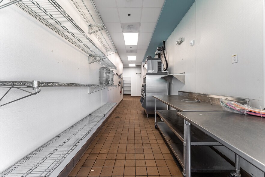 More Photos Of 4280 W Martin Luther King Blvd, Fayetteville Restaurant For Sale