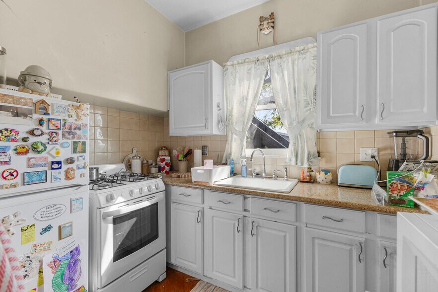 More Photos Of 2900 Barrett Ave, Richmond Multifamily For Sale