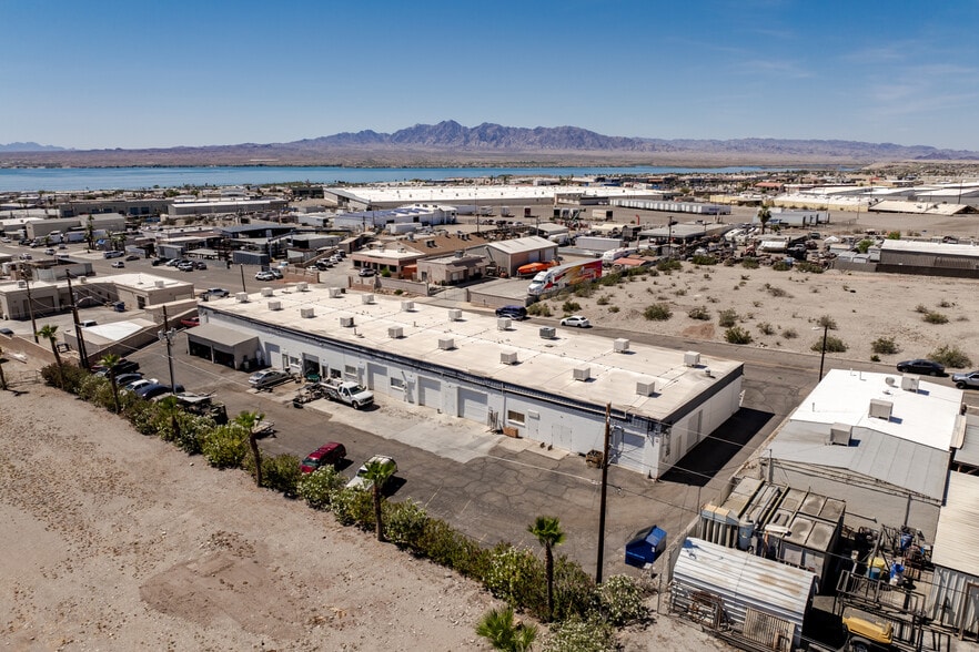 More Photos Of 1950 Commander Dr, Lake Havasu City General Retail For Sale