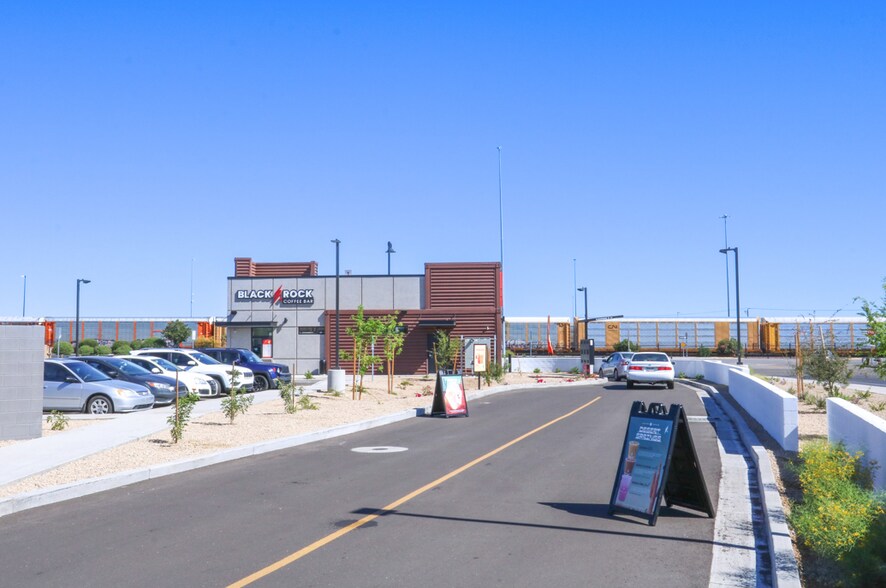 More Photos Of 12443 NW Grand Ave, El Mirage General Retail For Sale