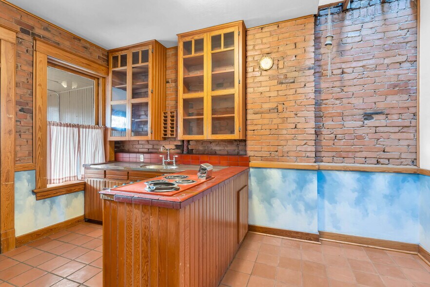 More Photos Of 224 W Abriendo Ave, Pueblo Multifamily For Sale