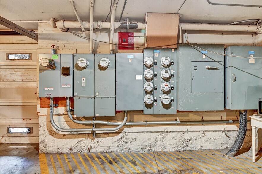 More Photos Of 2929 Geary Blvd, San Francisco Apartments For Sale