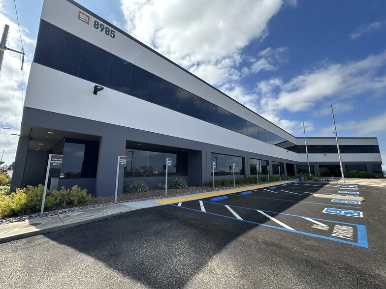 More Photos Of 8985 Crestmar Pt, San Diego Manufacturing For Lease