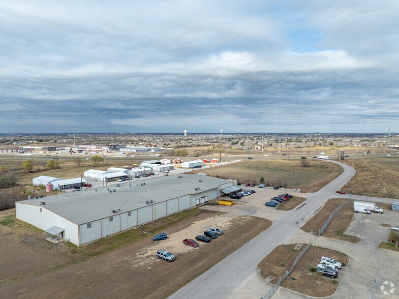 More Photos Of 12918 Beltex Dr, Manor Manufacturing For Sale