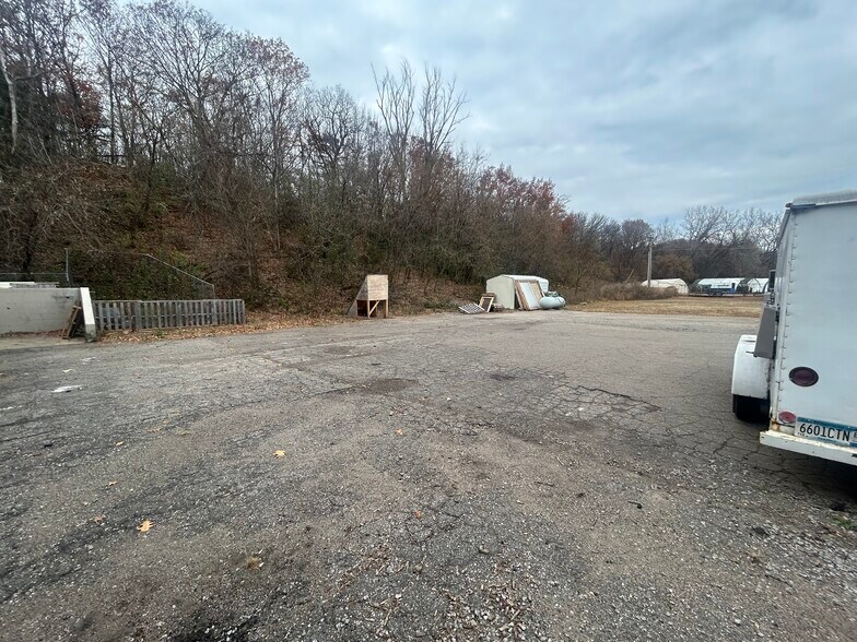 More Photos Of 3700 Chaska Blvd, Chaska General Retail For Lease