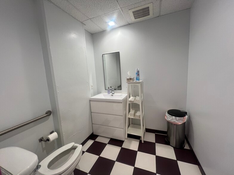 More Photos Of 1208 E Kennedy Blvd, Tampa Apartments For Sale