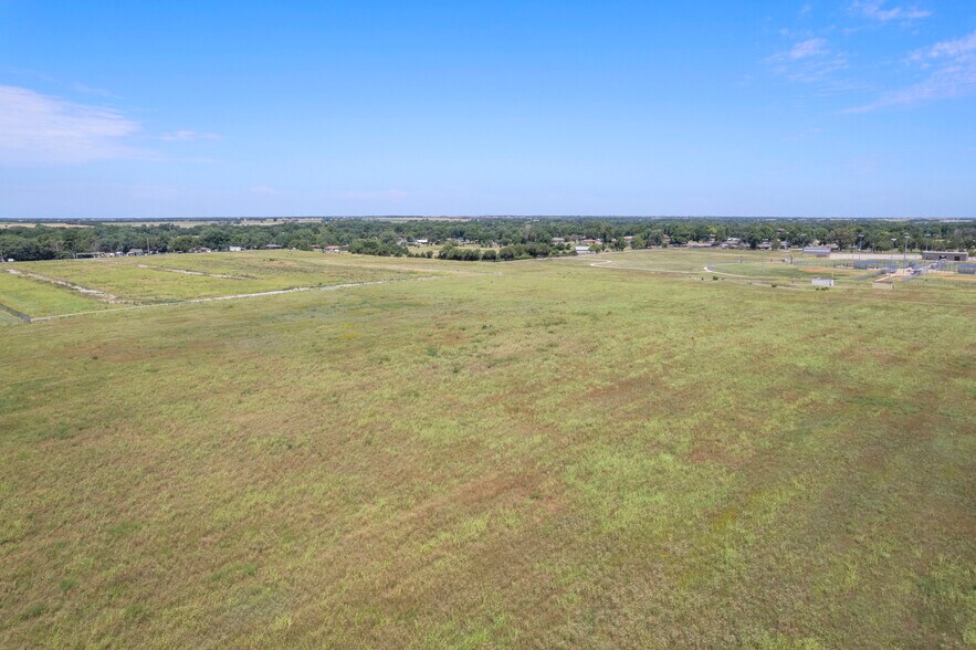 More Photos Of Waverly & Business U S 60, Ponca City Land For Sale