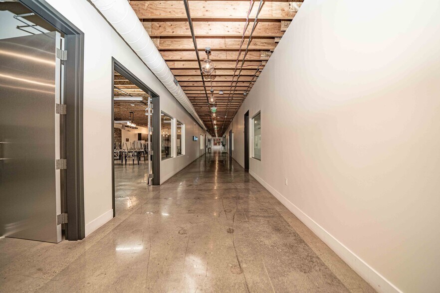 More Photos Of 2001 Saturn St, Monterey Park Light Distribution For Sale