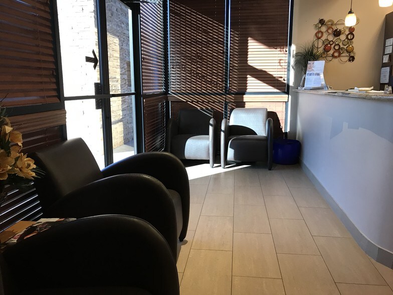 More Photos Of 4025 W Chandler Blvd, Chandler Coworking Space