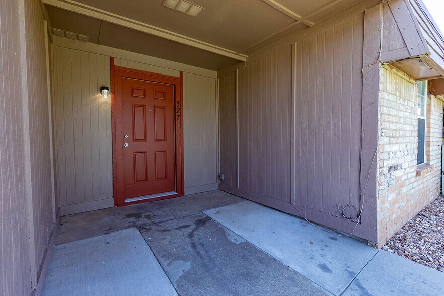 More Photos Of 7404 Lyrewood Ln, Oklahoma City Apartments For Sale