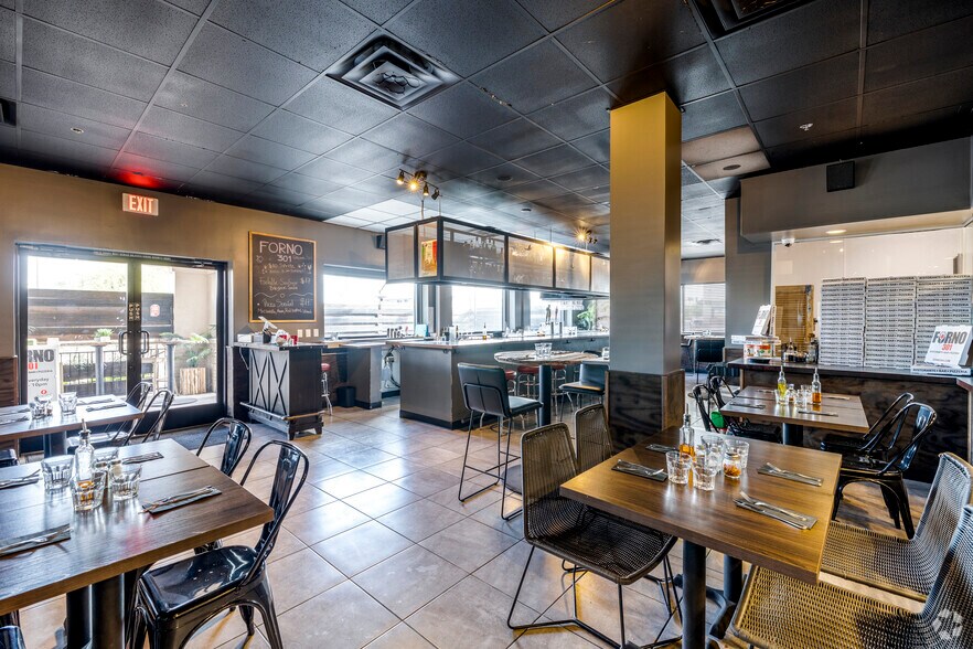 More Photos Of 7111 E Thomas Rd, Scottsdale Restaurant For Lease