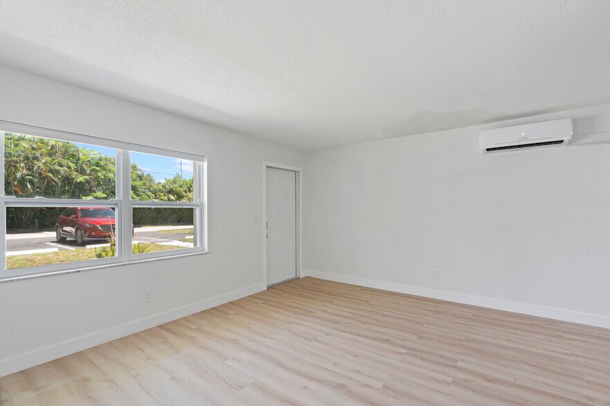 More Photos Of 1150 Carlton Ct, Fort Pierce Apartments For Sale
