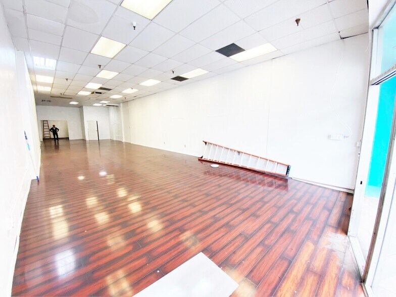 More Photos Of 248-260 S Broadway, Los Angeles General Retail For Sale