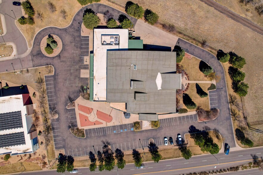 More Photos Of 2885 W County Line Rd, Littleton Auto Dealership For Sale