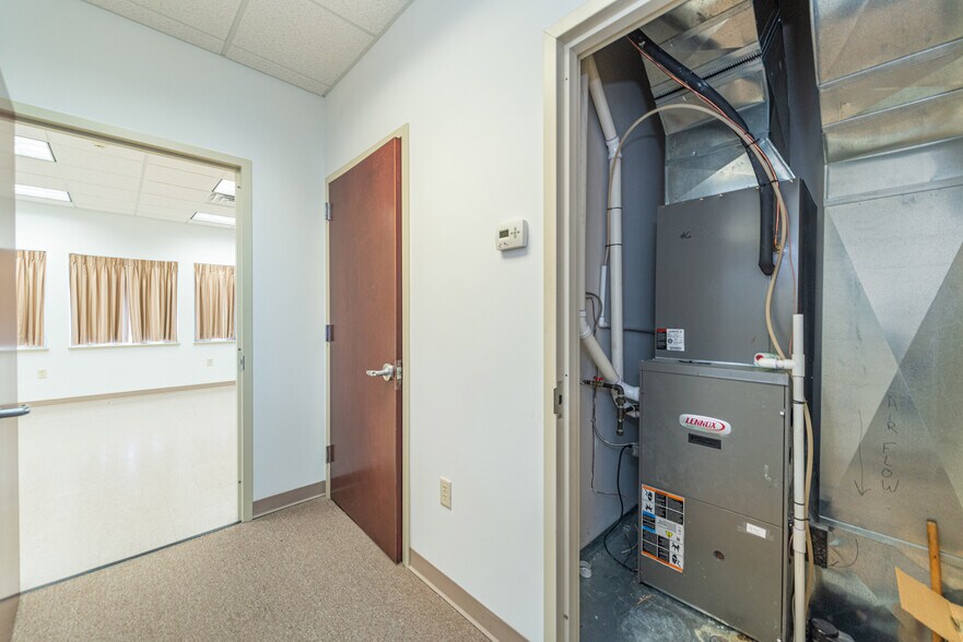 More Photos Of 1 Wilson Dr, Sparta Medical For Sale