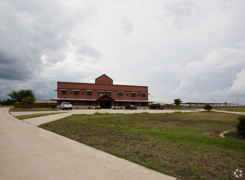 More Photos Of 12901 W State Highway 29, Liberty Hill Office For Lease